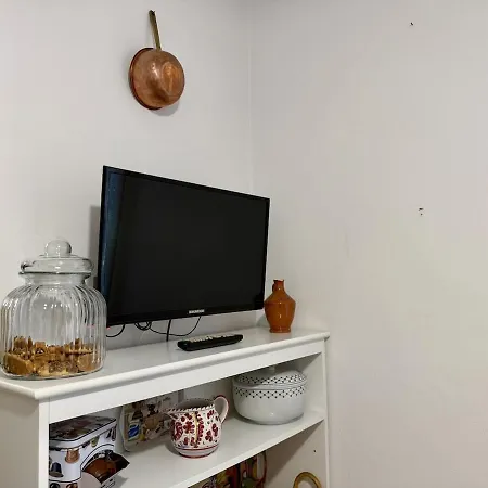 Host4u - Honey's With Balcony And Garden In Center Lejlighed Imperia